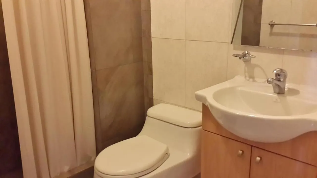 La Colina Y Orellana Quito Apartment